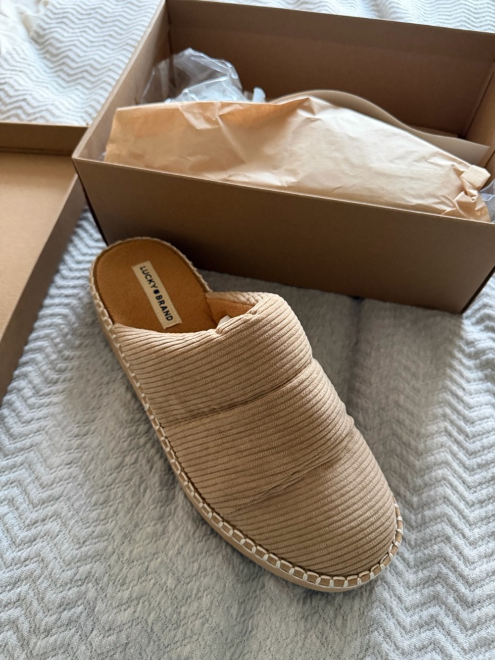 Lucky Brand Lisilly Corduroy Platform Slippers Tan Mule Size 11 Cozy - Picture 8 of 9